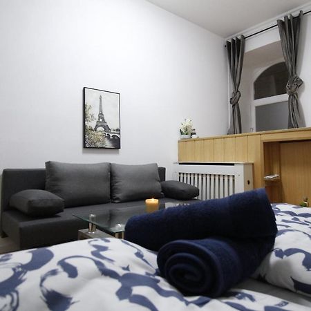 Comfort Triple Room Th Vienne Extérieur photo