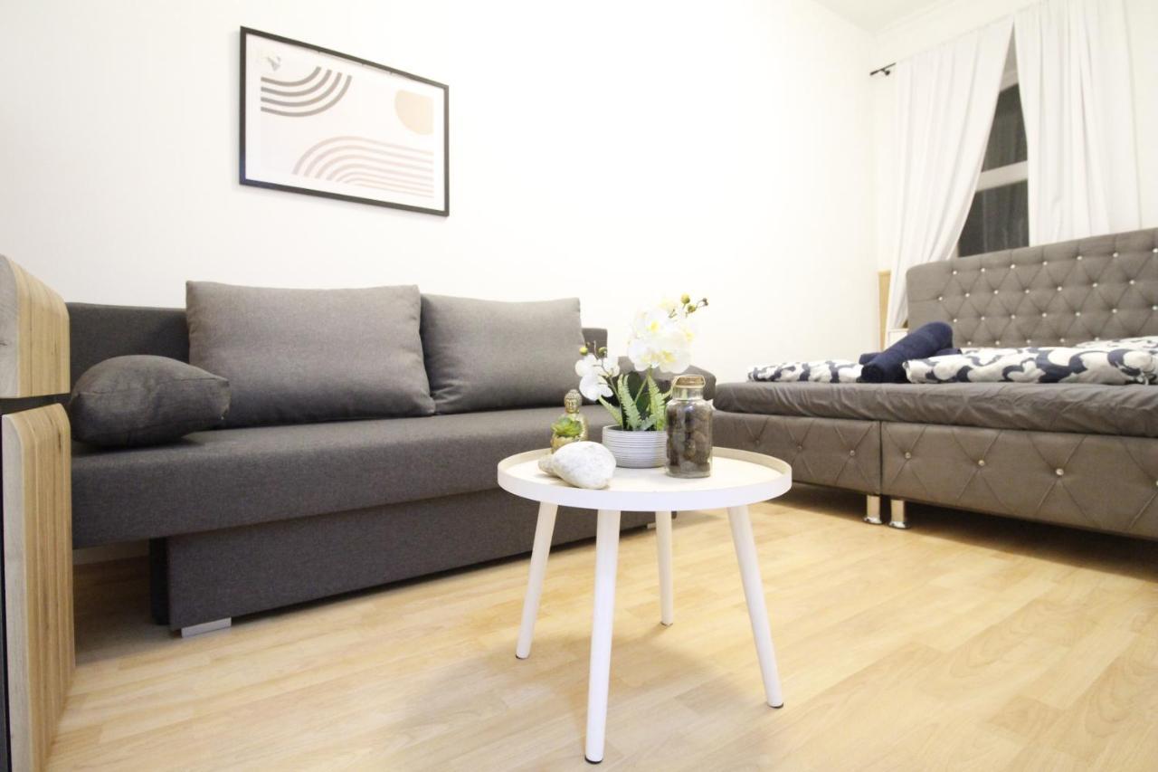Comfort Triple Room Th Vienne Extérieur photo