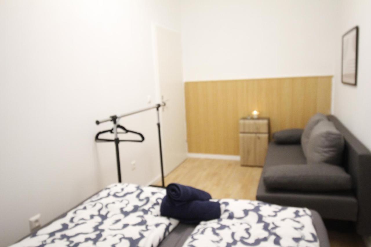 Comfort Triple Room Th Vienne Extérieur photo