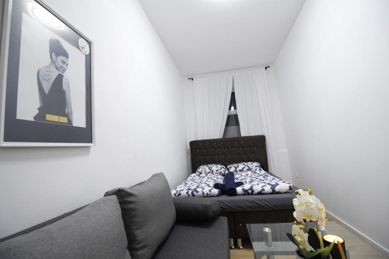 Comfort Triple Room Th Vienne Extérieur photo